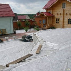 Скоро здесь будет газон